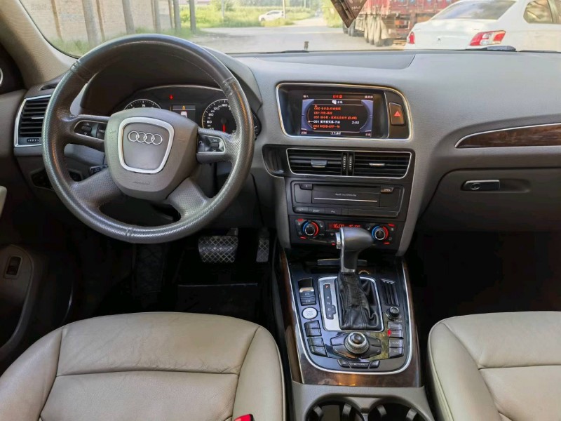 保定13年奥迪Q56