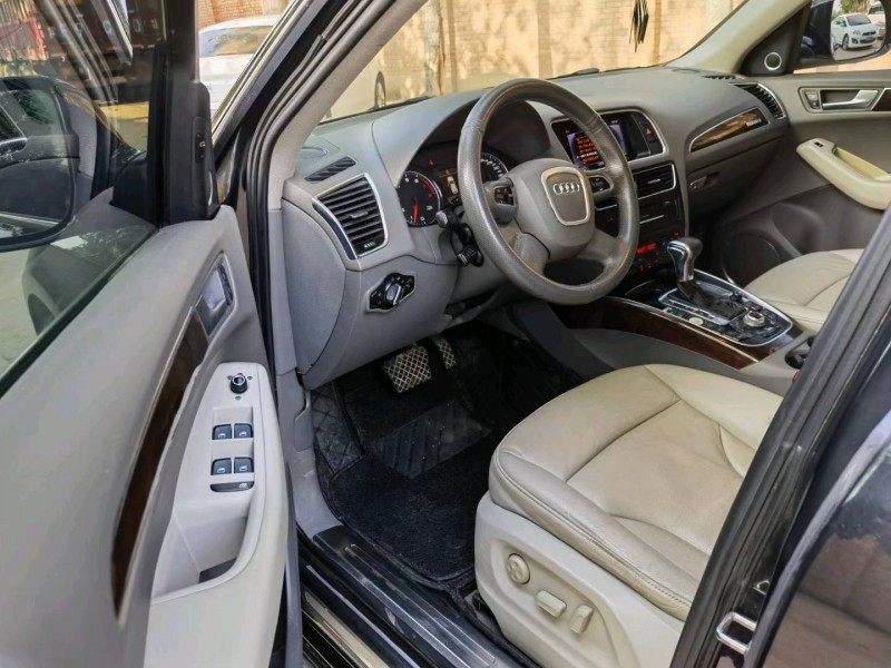 保定13年奥迪Q58