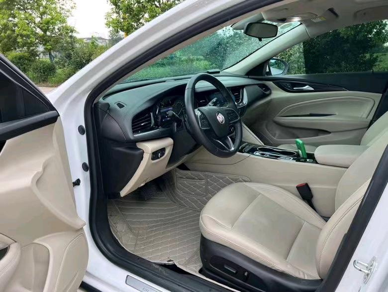 盐城20年别克君威7