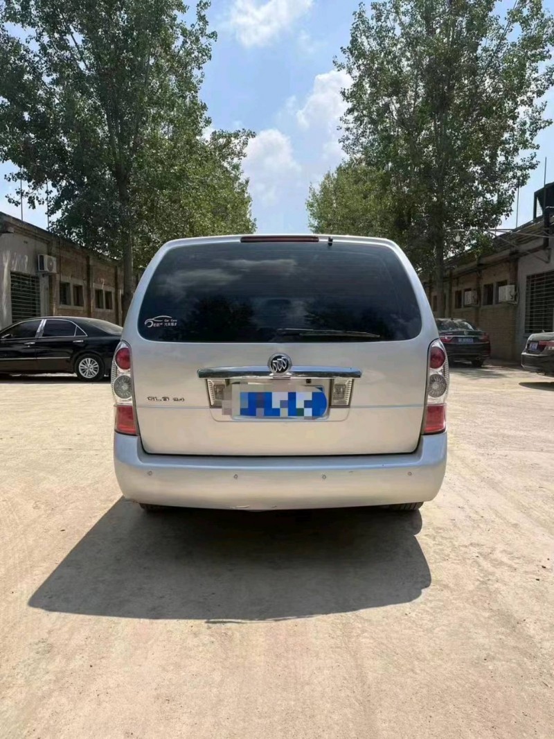 保定14年别克GL89