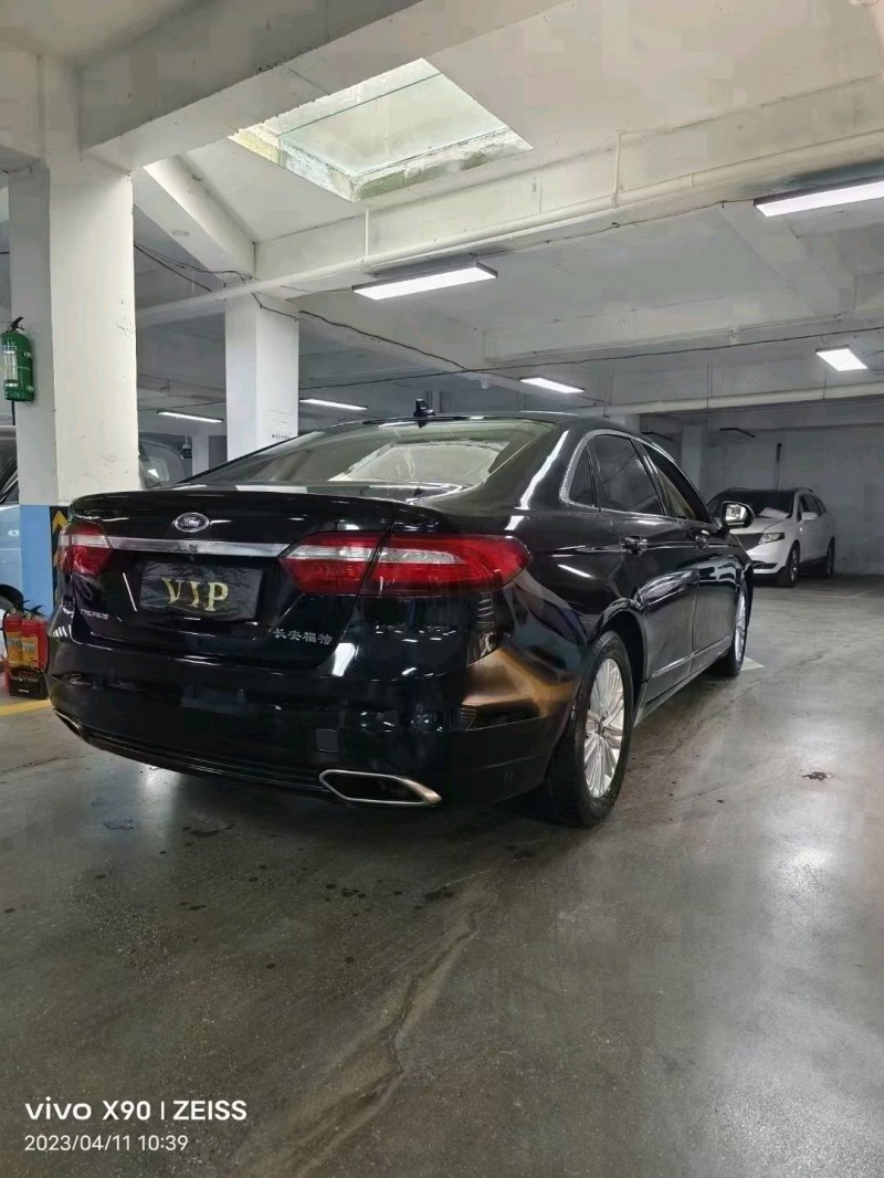 黔西南19年福特金牛座8