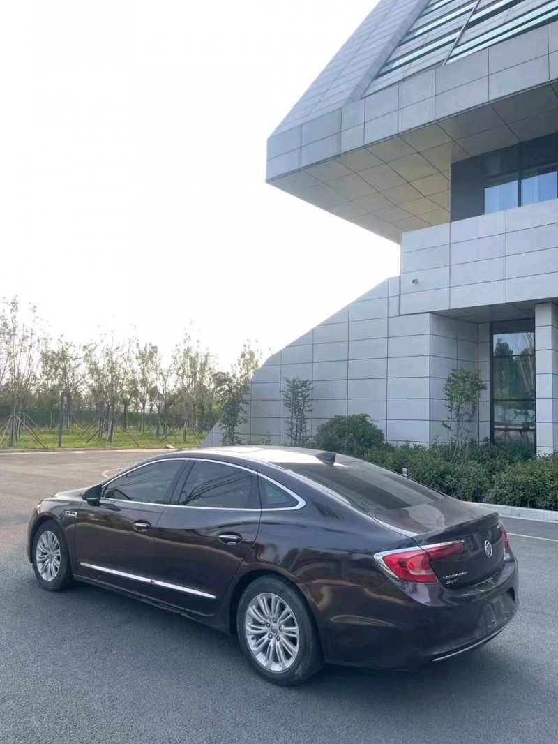 枣庄16年别克君越3