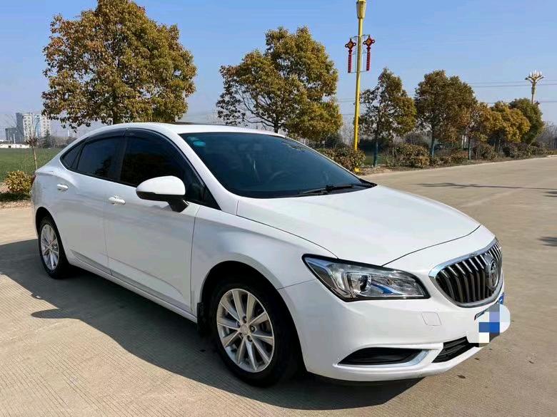 盐城17年别克威朗3