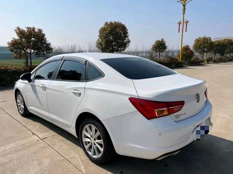 盐城17年别克威朗5