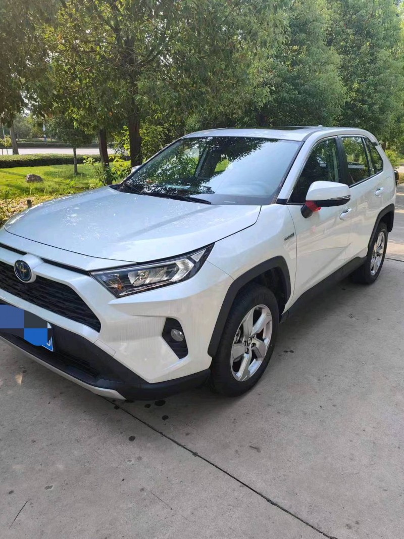 宜昌22年丰田RAV4荣放2