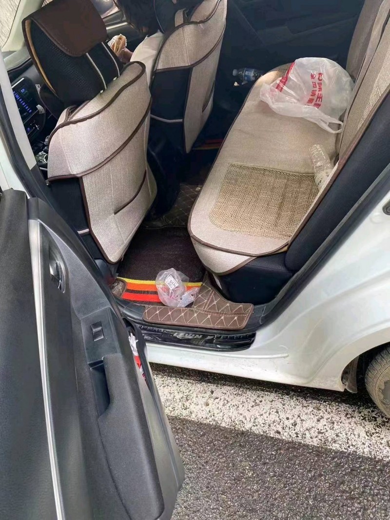 保定19年丰田雷凌4