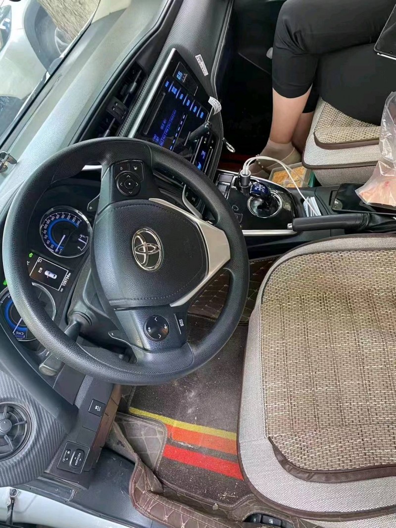 保定19年丰田雷凌5