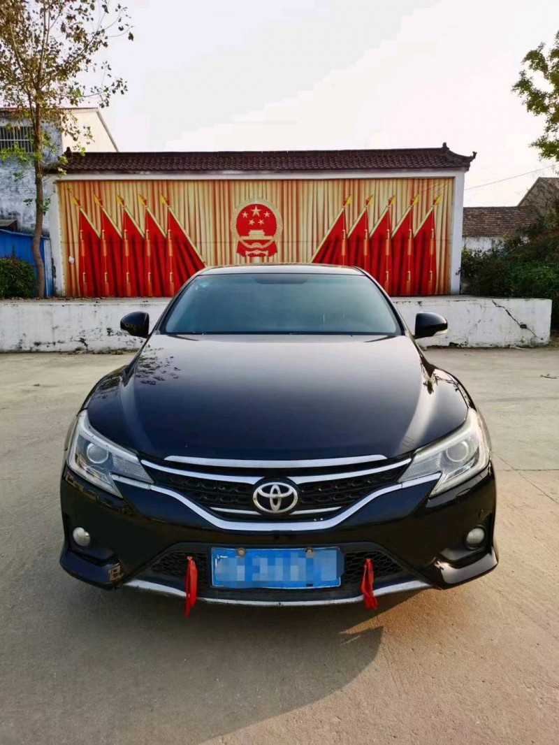 济南14年丰田锐志1