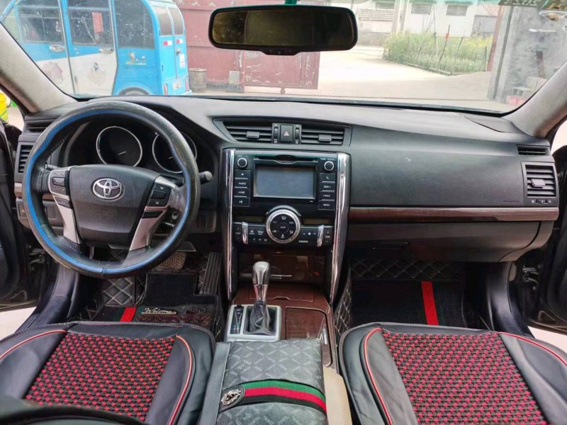 济南14年丰田锐志8