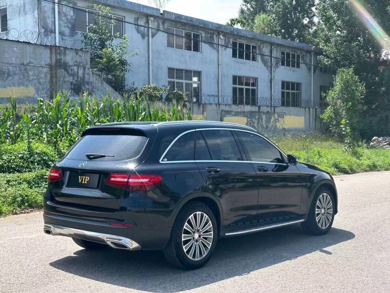 枣庄17年奔驰GLC7