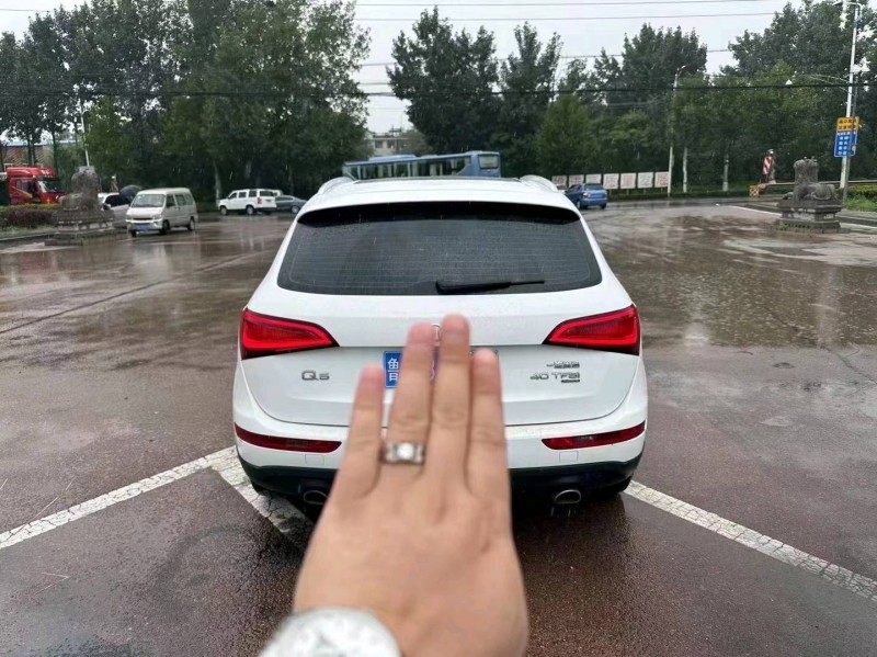 济南14年奥迪Q59