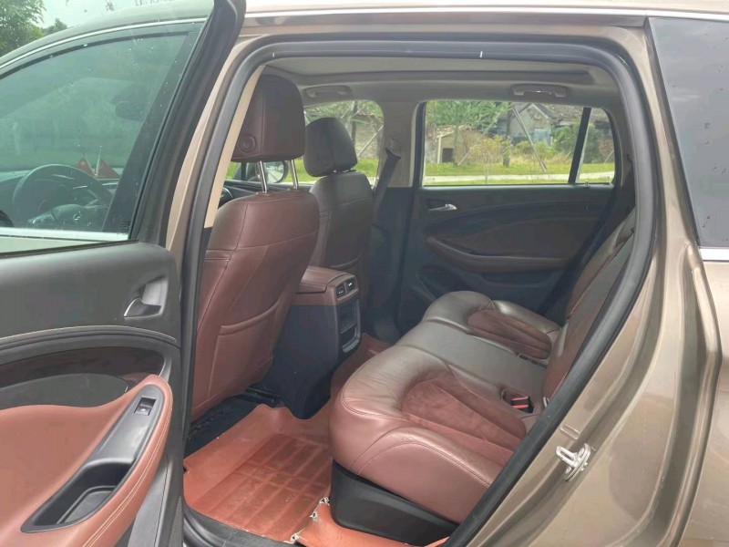 广州17年别克昂科威5