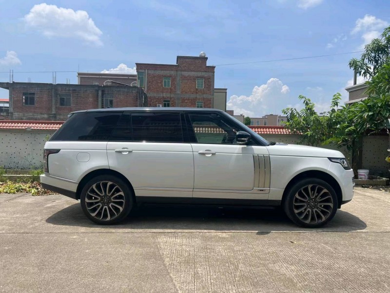 广州17年路虎揽胜行政8