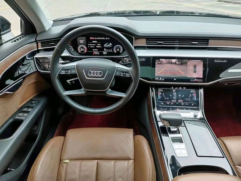 宜昌19年奥迪A8L7