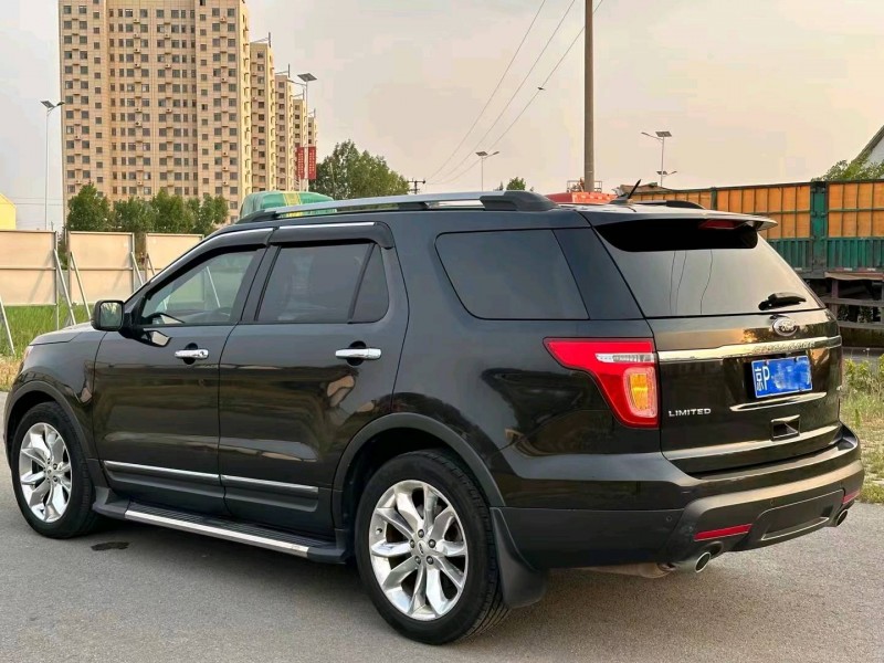 邯郸15年福特探险者6