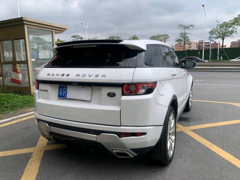 广州12年路虎极光2