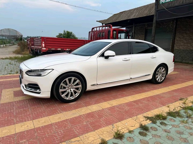 徐州20年沃尔沃S903