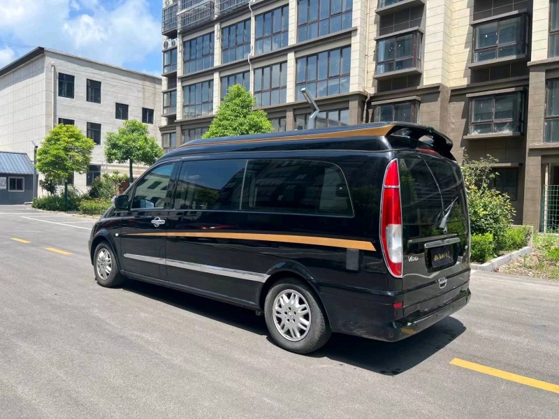 徐州14年奔驰威霆7