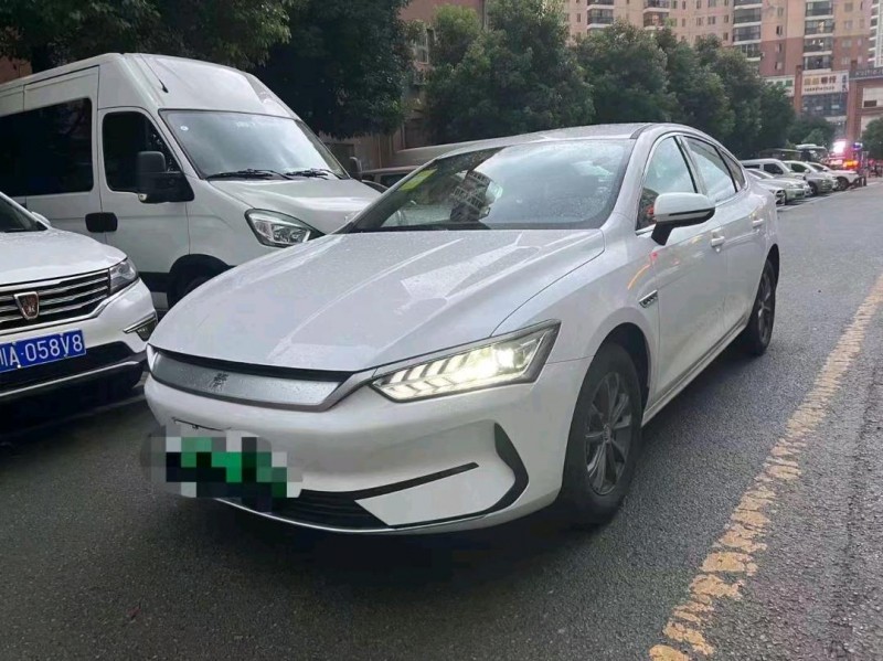 遵義23年比亞迪秦3