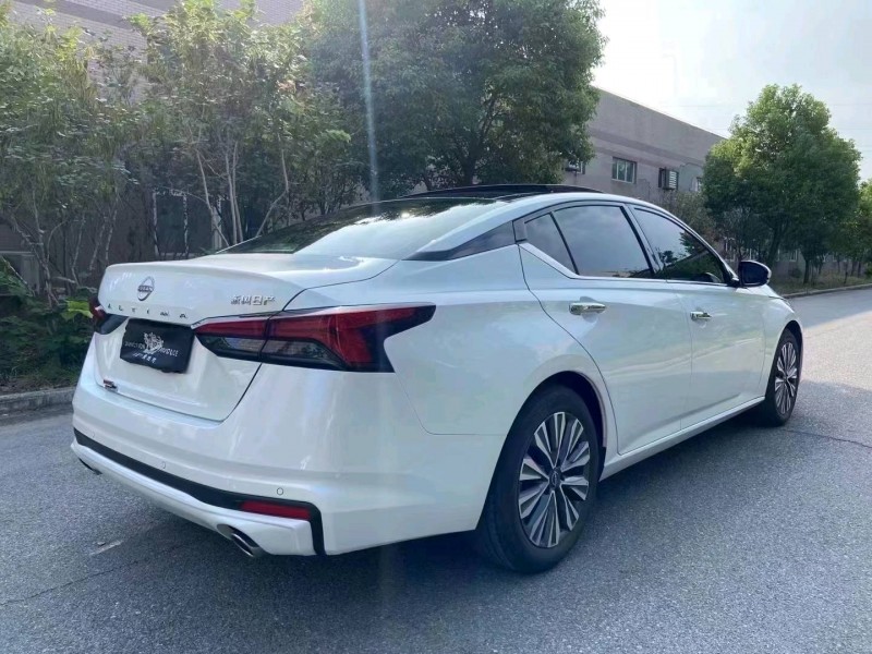 襄陽23年日產天籟8