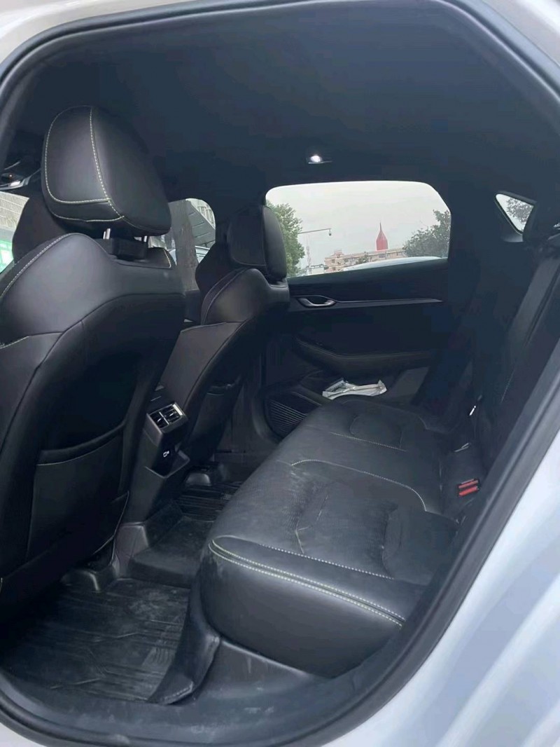 成都22年吉利星瑞5