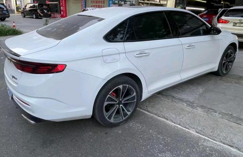 成都22年吉利星瑞7