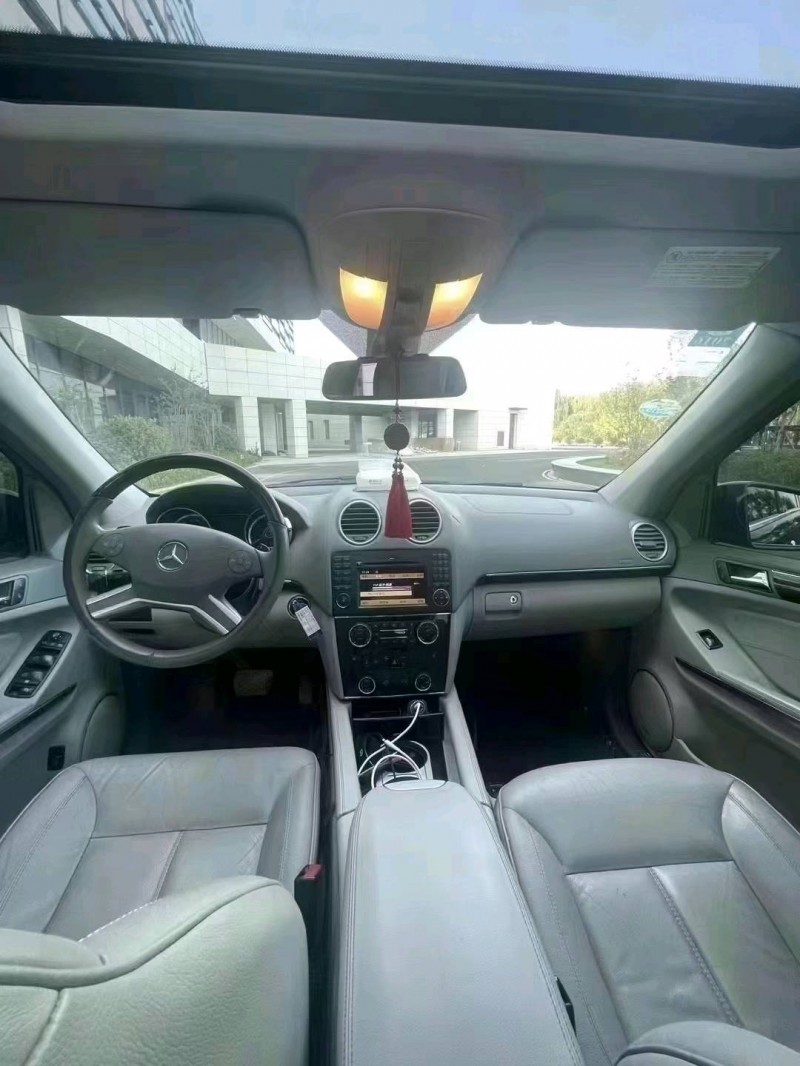 聊城10年奔驰GL9