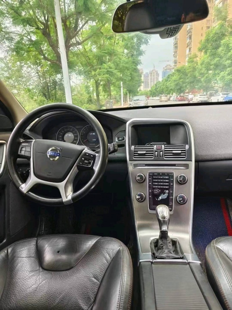 安順13年沃爾沃XC604