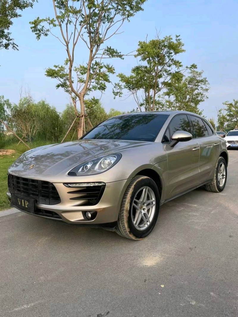 宿迁16年保时捷Macan6