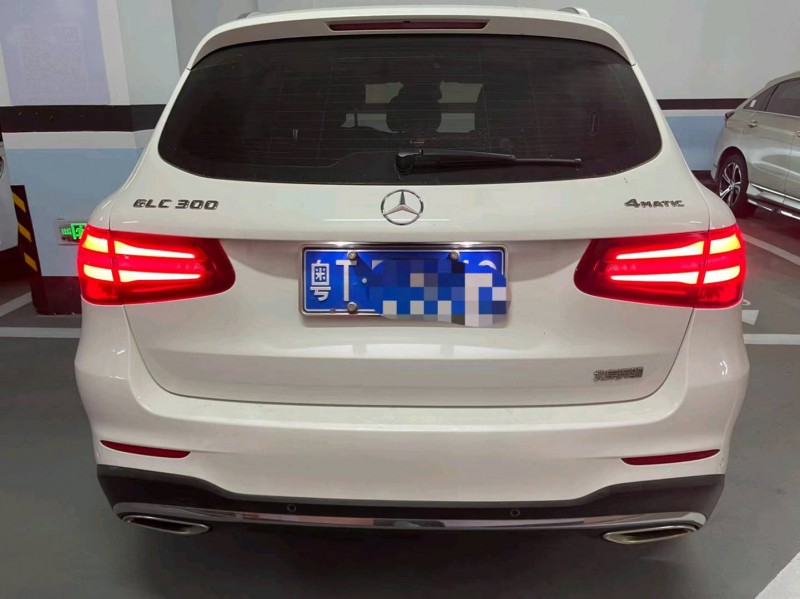 广州17年奔驰GLC9