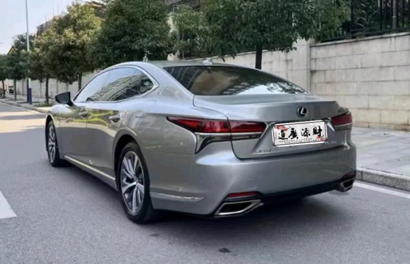 广州19年雷克萨斯ES5