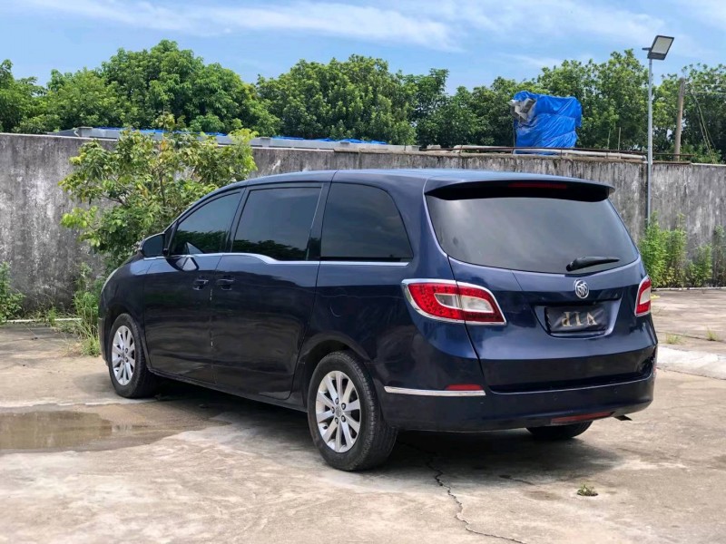 广州11年别克GL84