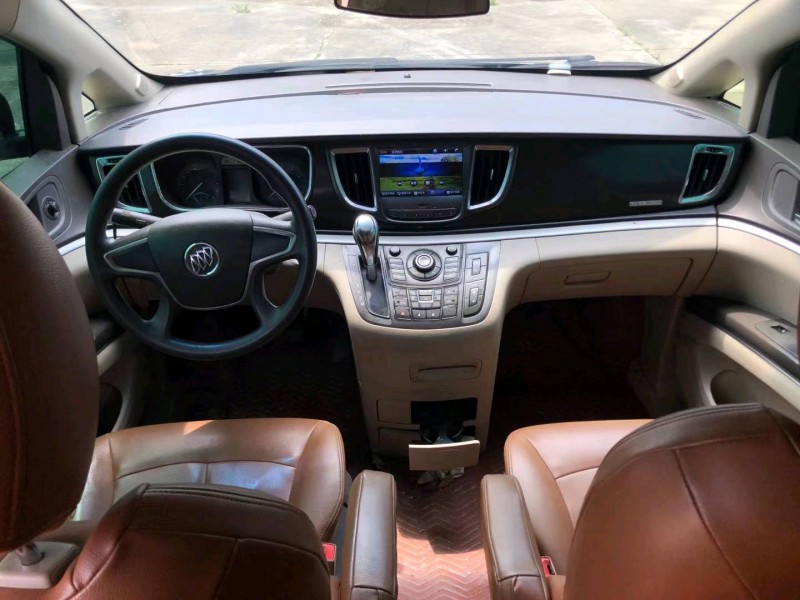 广州11年别克GL88