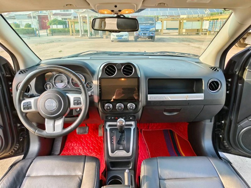 徐州14年Jeep指南者5