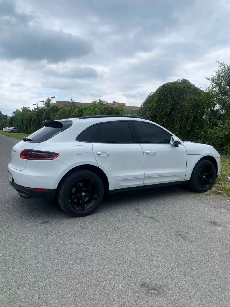 沈阳15年保时捷Macan2