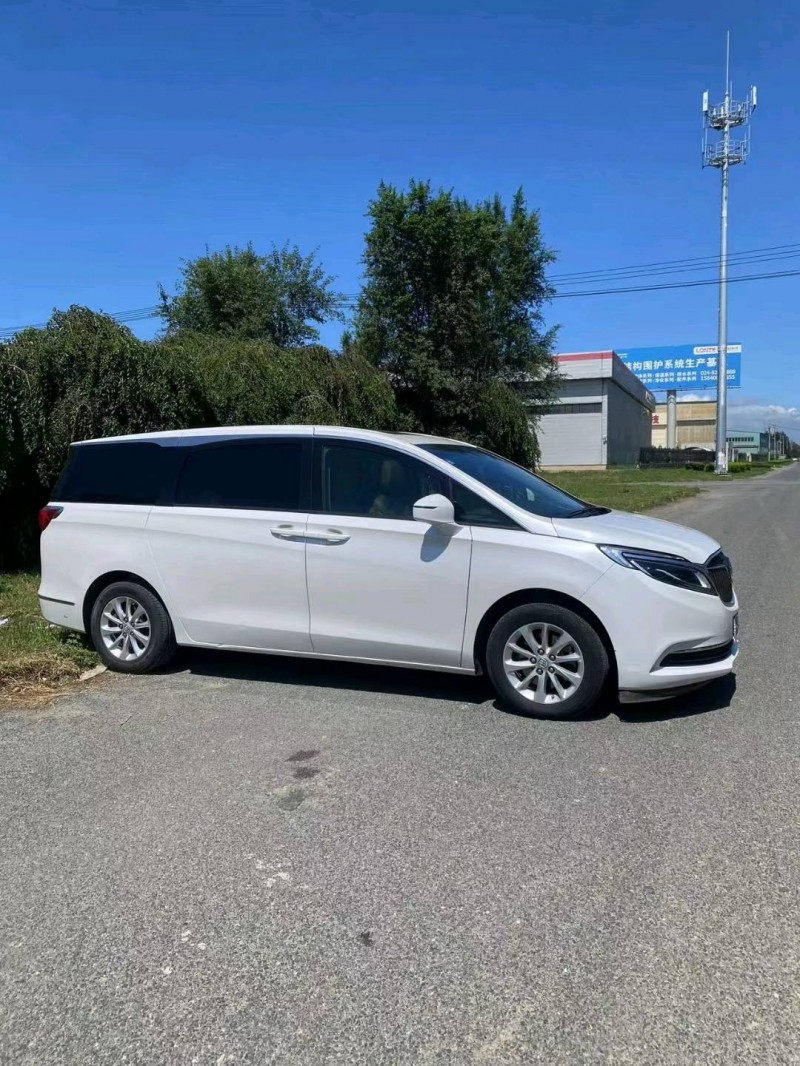 沈阳17年别克GL82