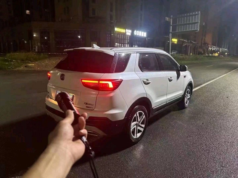 嘉兴19年长安汽车CS554