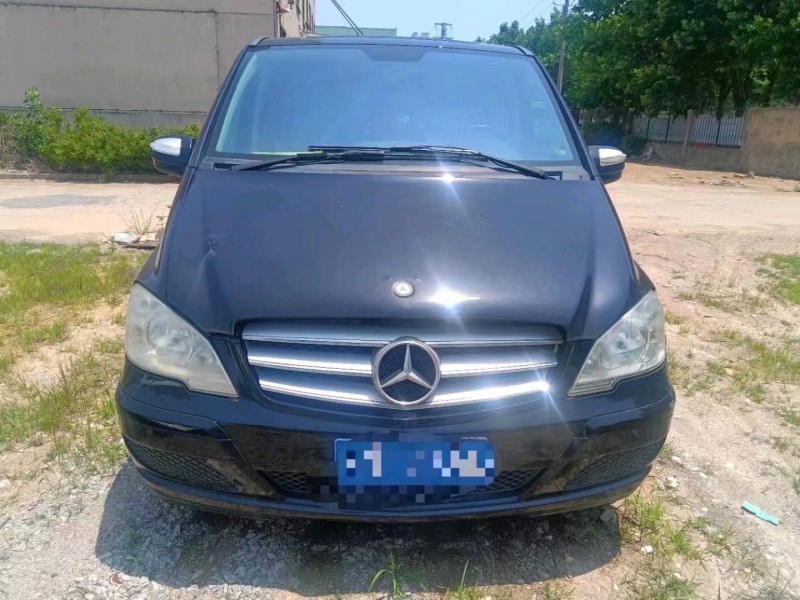 邯郸13年奔驰唯雅诺1