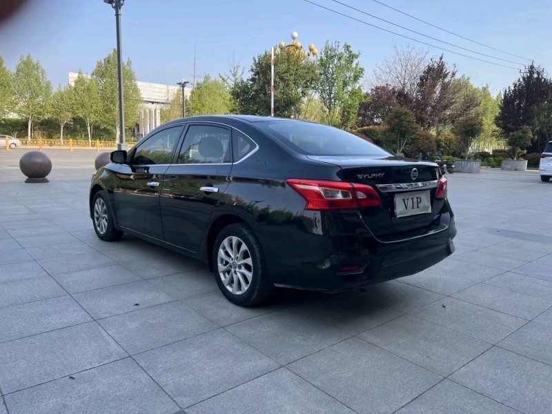 枣庄16年日产轩逸8