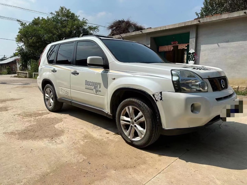 青岛10年日产奇骏4