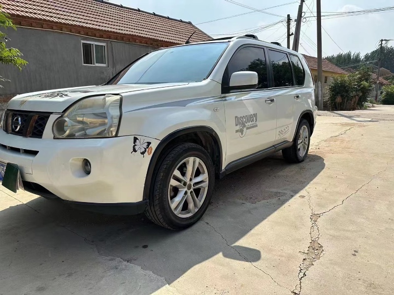 青岛10年日产奇骏5