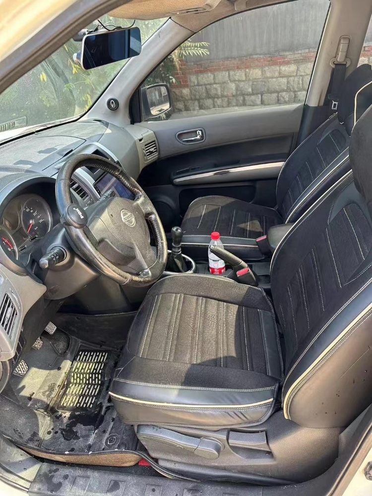 青岛10年日产奇骏8