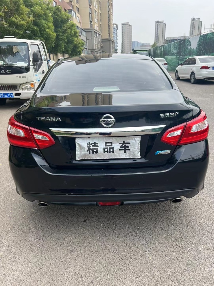 青岛17年日产天籁7