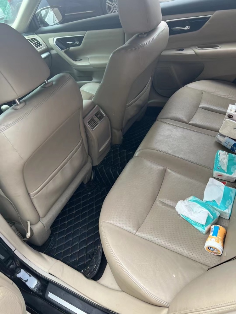 青岛17年日产天籁9