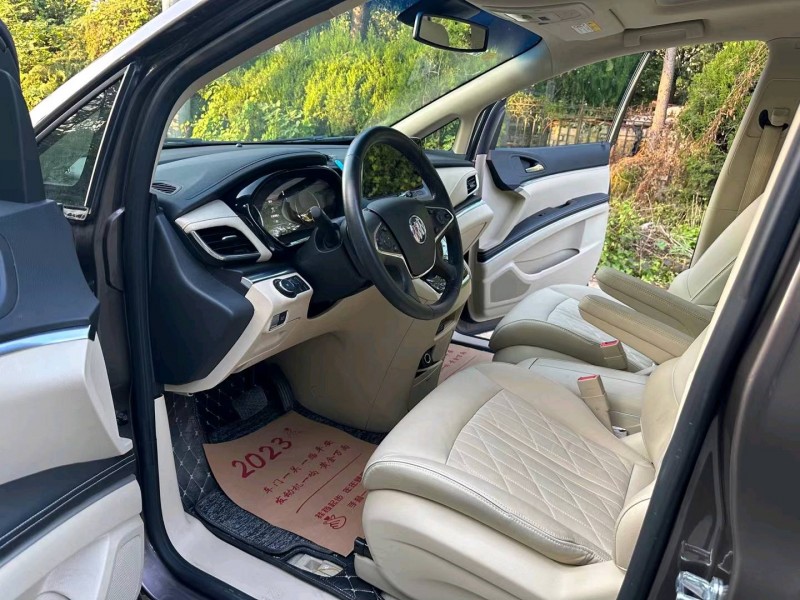 徐州22年别克GL84