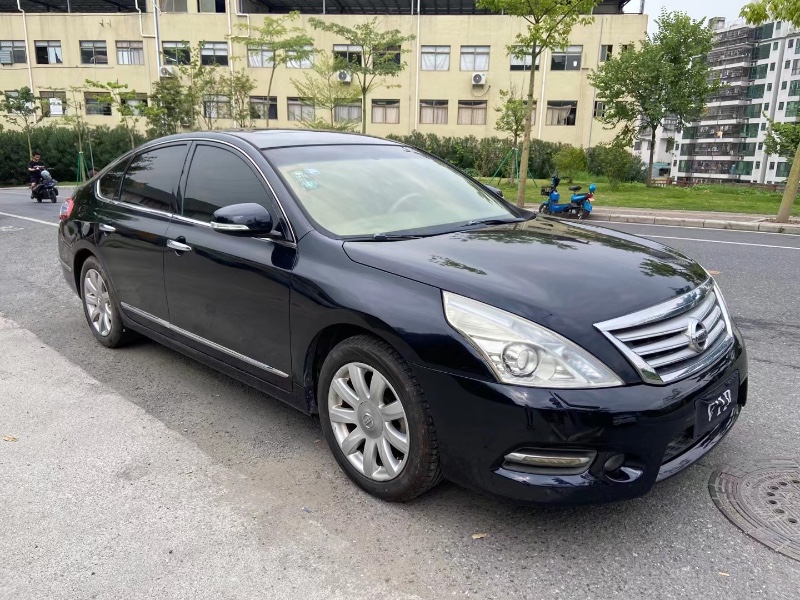 广州11年日产天籁2