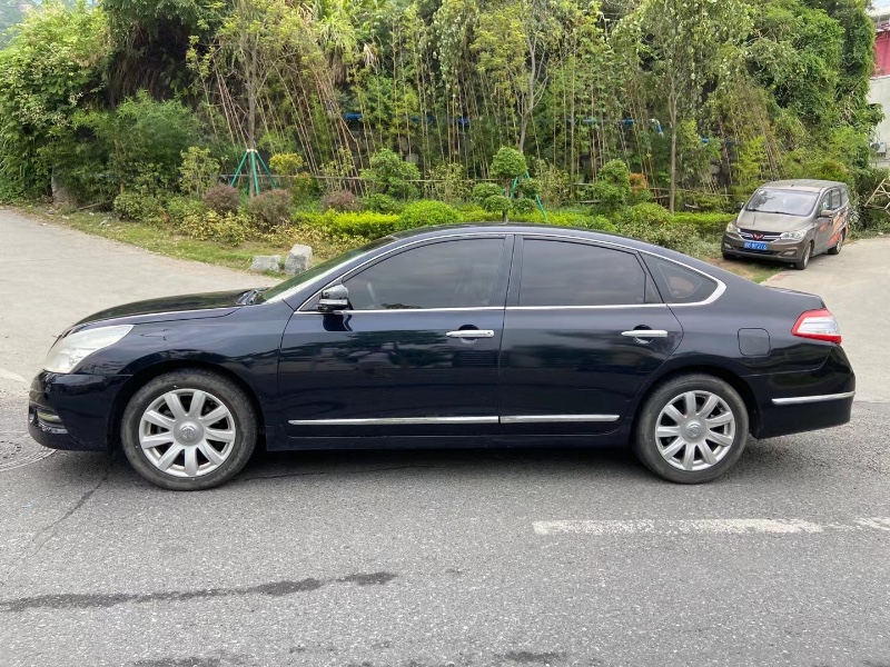 广州11年日产天籁6