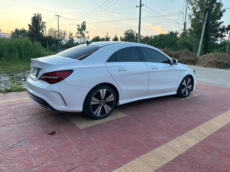 徐州18年奔驰CLA8