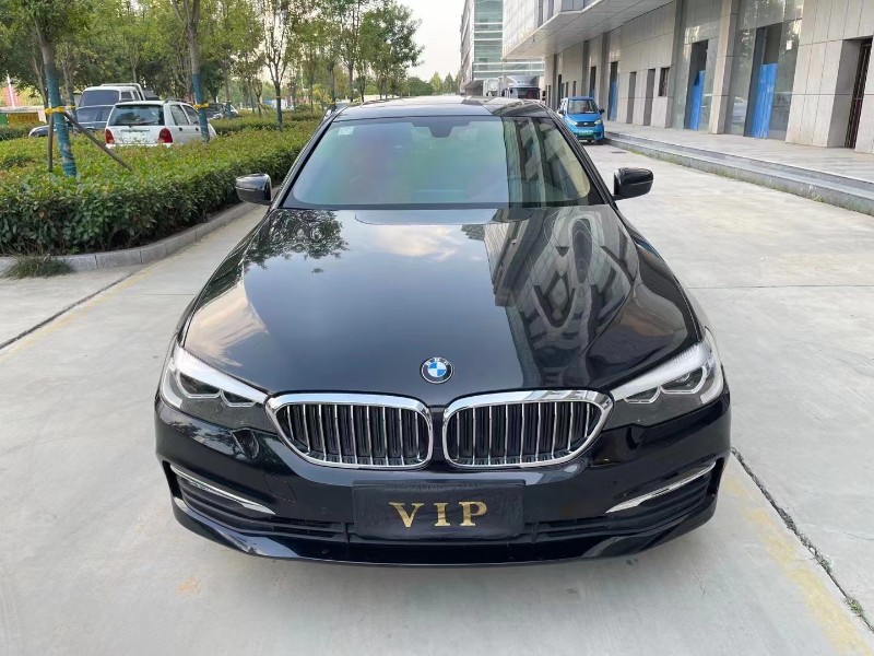 济宁17年宝马5系1