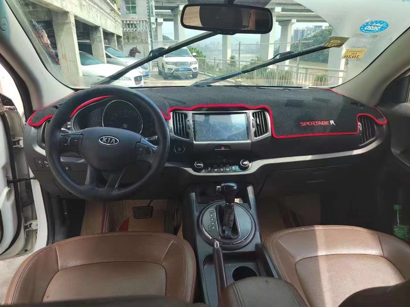 徐州14年起亚智跑2